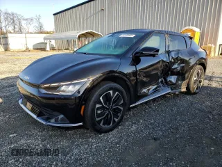 2022 Kia EV6 Wind with VIN KNDC3DLC6N5085907, listed as a Copart auction lot 44128605 with 33,526 mi miles and Salvage Title. Bid and sale history available at carsss.com. Image 1.