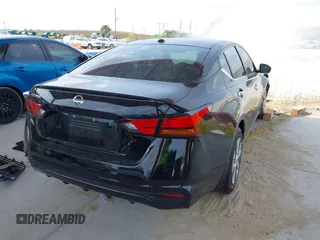 2020 Nissan Altima S z VIN 1N4BL4BV0LC263355, wystawiony jako IAAI lot #42203168 z przebiegiem 113 096 mil mil oraz . Historia ofert i sprzedaży dostępna na DreamBid. Obrazek 4.