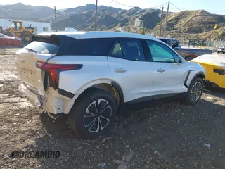 2024 Chevrolet Blazer EV eAWD LT z VIN 3GNKDBRJ0RS218750, wystawiony jako IAAI lot #41735858 z przebiegiem 2835 mil mil oraz . Historia ofert i sprzedaży dostępna na DreamBid. Obrazek 4.