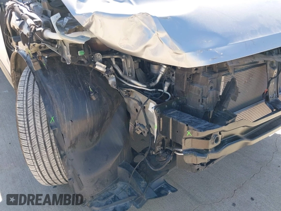 2024 Volkswagen Tiguan S z VIN 3VVRB7AX0RM029581, wystawiony jako IAAI lot #41938762 z przebiegiem 26 129 mil mil oraz . Historia ofert i sprzedaży dostępna na DreamBid. Obrazek 19.