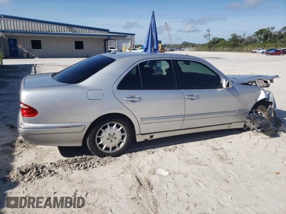 2001 Mercedes-Benz E-Class AWD with VIN WDBJF82J81X047632, listed as a Copart auction lot 72500514 with 149,635 mi miles and Non Repairable. Bid and sale history available at carsss.com. Image 3.