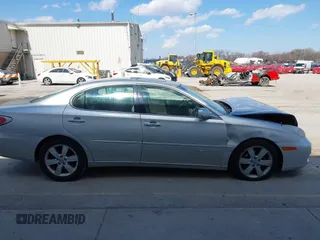 2003 Lexus ES with VIN JTHBF30G536016216, listed as a IAAI auction lot 41888373 with 108,522 mi miles. Bid and sale history available at carsss.com. Image 14.