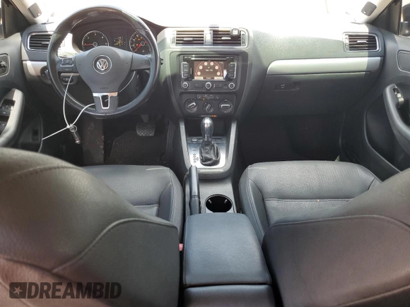 2012 Volkswagen Jetta TDI w/Premium & Nav with VIN 3VWLL7AJ7CM367139, listed as a Copart auction lot 60587835 with 238,919 mi miles and Clean title. Bid and sale history available at DreamBid. Image 8.