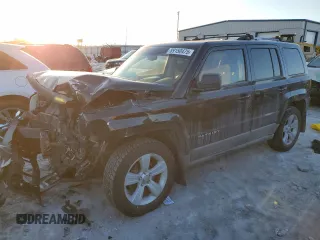 2011 Jeep Patriot Latitude X with VIN 1J4NF4GBXBD127718, listed as a Copart auction lot 89150475 with 162,186 mi miles and Salvage Title. Bid and sale history available at DreamBid. Image 1.