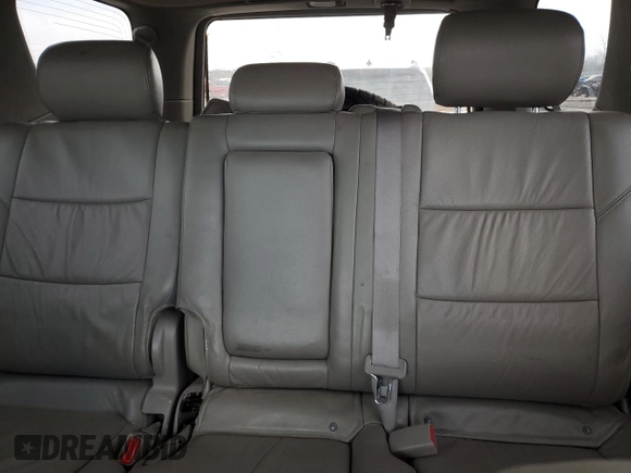 2006 Toyota Sequoia SR5 with VIN 5TDBT44AX6S272135, listed as a Copart auction lot 51696105 with 273,936 mi miles and Salvage Title. Bid and sale history available at DreamBid. Image 10.