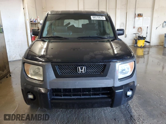 2004 Honda Element EX with VIN 5J6YH18634L013804, listed as a Copart auction lot 88570675 with 425,821 mi miles and Salvage Title. Bid and sale history available at DreamBid. Image 5.