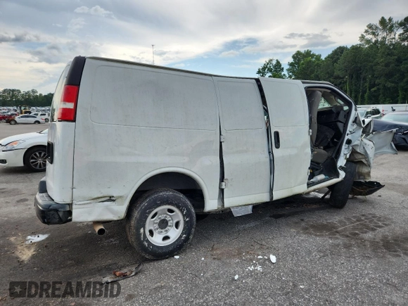 2019 Chevrolet Express Cargo with VIN 1GCWGAFG1K1142337, listed as a Copart auction lot 61009095 with Not provided miles and Salvage title. Bid and sale history available at DreamBid. Image 3.