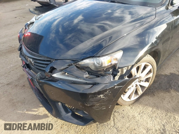 2014 Lexus IS 250 with VIN JTHBF1D23E5037805, listed as a IAAI auction lot 41481565 with 153,901 mi miles and . Bid and sale history available at DreamBid. Image 18.