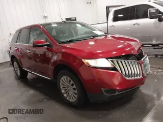 2013 Lincoln MKX with VIN 2LMDJ8JK1DBL34782, listed as a IAAI auction lot 41683515 with 101,035 mi miles. Bid and sale history available at carsss.com. Image 1.
