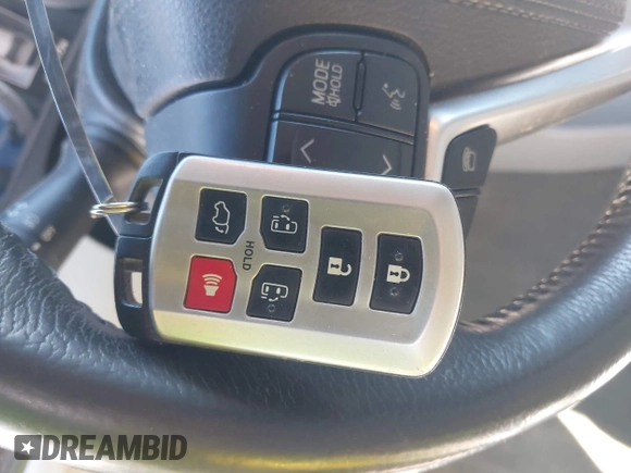 2017 Toyota Sienna XLE Auto Access Seat with VIN 5TDYZ3DCXHS767278, listed as a IAAI auction lot 41639093 with 87,775 mi miles and . Bid and sale history available at DreamBid. Image 11.