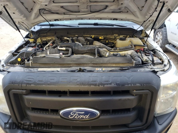 2014 Ford F-250 XLT with VIN 1FT7X2BT0EEB28715, listed as a Copart auction lot 43449075 with 177,622 mi miles and Clean title. Bid and sale history available at DreamBid. Image 11.