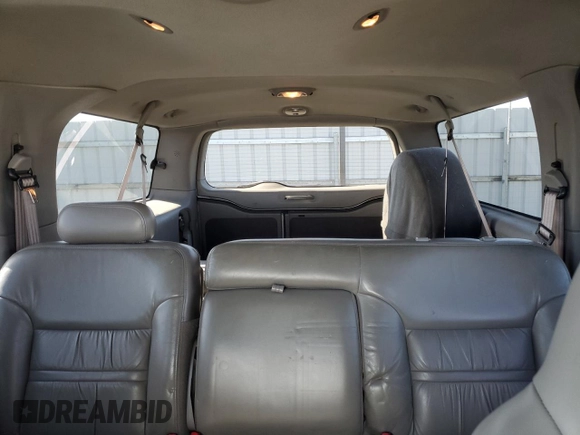 2000 Ford Excursion Limited with VIN 1FMNU43S5YEE00578, listed as a Copart auction lot 51842985 with 174,089 mi miles and Clean title. Bid and sale history available at DreamBid. Image 10.