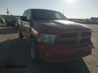 2015 Ram 1500 Express z VIN 1C6RR6KT4FS554265, wystawiony jako IAAI lot #41137811 z przebiegiem 169 239 mil mil oraz . Historia ofert i sprzedaży dostępna na DreamBid. Obrazek 1.