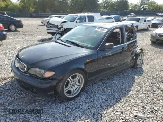 2005 BMW 3 Series 330i with VIN WBAEV53485KM40253, listed as a Copart auction lot 68676594 with 238,381 mi miles and Salvage Title. Bid and sale history available at carsss.com. Image 1.