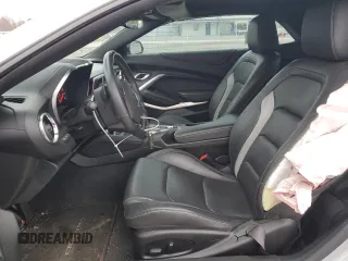 2017 Chevrolet Camaro 2LT z VIN 1G1FD3DS4H0215168, wystawiony jako Copart lot #44794965 z przebiegiem 56 267 mil mil oraz Szkoda całkowita • Salvage title. Historia ofert i sprzedaży dostępna na DreamBid. Obrazek 7.