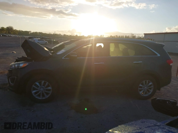 2018 Kia Sorento LX with VIN 5XYPG4A38JG400913, listed as a IAAI auction lot 41552120 with 94,637 mi miles. Bid and sale history available at carsss.com. Image 15.