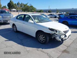 2004 Lexus ES 350 with VIN JTHBA30G245001923, listed as a IAAI auction lot 42503394 with 220,935 mi miles and . Bid and sale history available at DreamBid. Image 1.
