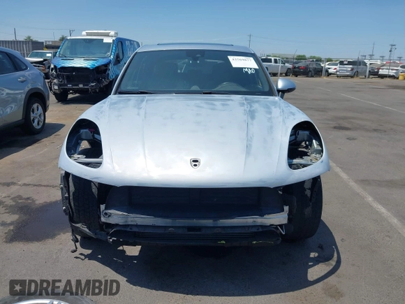 2017 Porsche Macan with VIN WP1AA2A53HLB03820, listed as a IAAI auction lot 42569877 with 73,758 mi miles and . Bid and sale history available at DreamBid. Image 13.