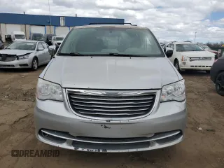 2012 Chrysler Town & Country Touring-L with VIN 2C4RC1CG8CR124251, listed as a Copart auction lot 52277775 with 186,704 mi miles and Clean Title. Bid and sale history available at carsss.com. Image 5.