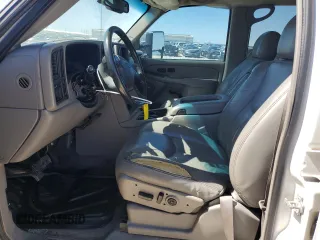 2004 Chevrolet Silverado 3500 LT with VIN 1GCJC33234F259935, listed as a Copart auction lot 46128775 with 0 mi miles and Salvage Title. Bid and sale history available at carsss.com. Image 7.