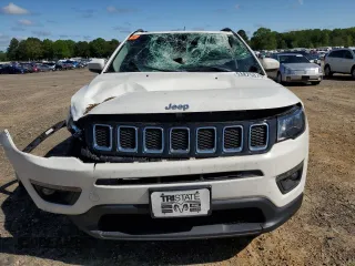 2017 Jeep Compass Latitude with VIN 3C4NJDBB1HT646414, listed as a Copart auction lot 53825075 with 81,593 mi miles and Salvage Title. Bid and sale history available at carsss.com. Image 5.