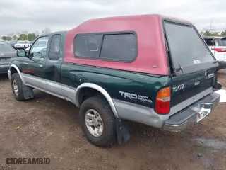2000 Toyota Tacoma PreRunner with VIN 5TESN92N5YZ700535, listed as a IAAI auction lot 41764226 with NaN miles. Bid and sale history available at carsss.com. Image 3.