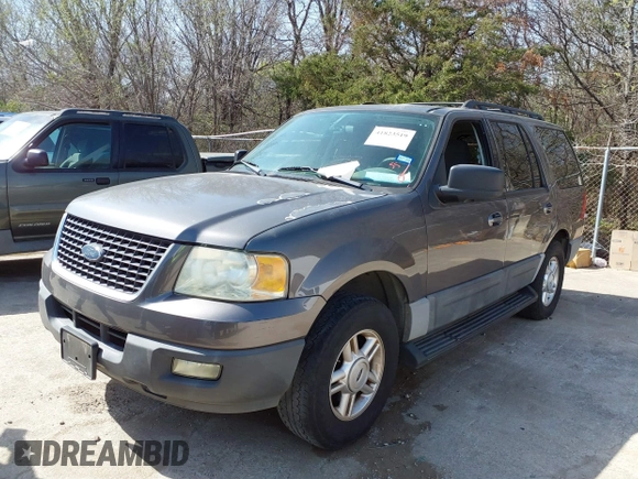 2005 Ford Expedition Special Service with VIN 1FMPU15545LA40791, listed as a IAAI auction lot 41823519 with 156,915 mi miles. Bid and sale history available at carsss.com. Image 6.