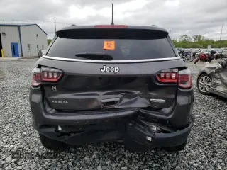 2020 Jeep Compass Latitude with VIN 3C4NJDBB2LT228128, listed as a Copart auction lot 57214605 with 46,218 mi miles and Salvage title. Bid and sale history available at DreamBid. Image 6.