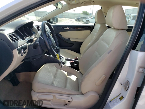 2016 Volkswagen Jetta SEL with VIN 3VWL07AJ3GM340907, listed as a Copart auction lot 52879225 with 33,394 mi miles and Salvage title. Bid and sale history available at DreamBid. Image 7.