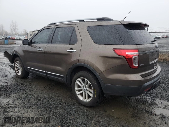 2015 Ford Explorer XLT with VIN 1FM5K8D8XFGC51182, listed as a Copart auction lot 44269345 with 121,858 mi miles and Salvage Title. Bid and sale history available at carsss.com. Image 2.