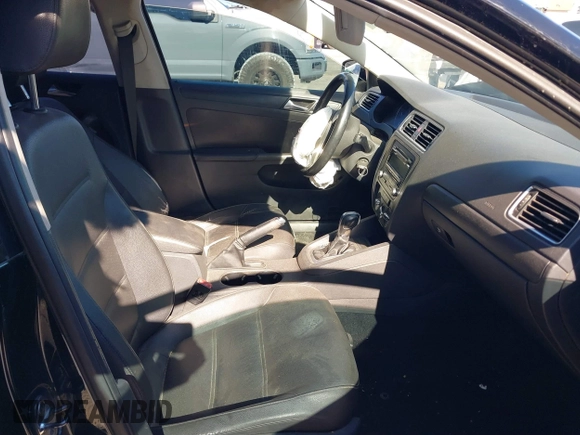 2012 Volkswagen Jetta SE with VIN 3VWDP7AJ9CM417967, listed as a IAAI auction lot 41385194 with 222,344 mi miles and . Bid and sale history available at DreamBid. Image 5.