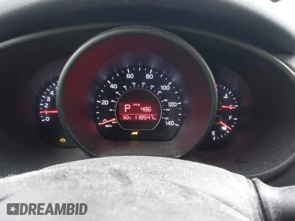 2014 Kia Soul with VIN KNDJN2A2XE7106407, listed as a IAAI auction lot 41971081 with 118,547 mi miles. Bid and sale history available at carsss.com. Image 7.