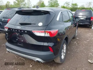 2021 Ford Escape SE с VIN 1FMCU0G65MUB10368, выставлен на аукционе IAAI как лот 42084579 с пробегом 36 043 миль миль и . История ставок и продаж доступна на DreamBid. Изображение 4.