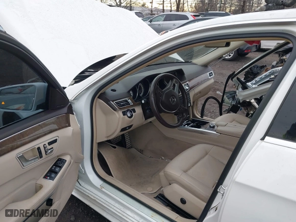 2016 Mercedes-Benz E-Class E 350 Sport with VIN WDDHF5KB6GB237450, listed as a IAAI auction lot 41297976 with 60,573 mi miles. Bid and sale history available at carsss.com. Image 5.