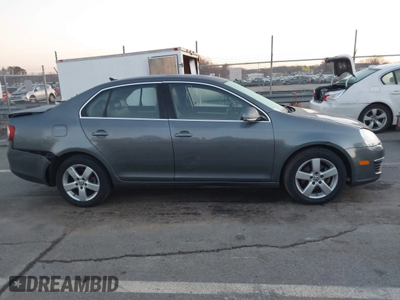 2009 Volkswagen Jetta SE с VIN 3VWRZ71K29M065039, выставлен на аукционе IAAI как лот 41767525 с пробегом 176 443 миль миль и . История ставок и продаж доступна на DreamBid. Изображение 13.