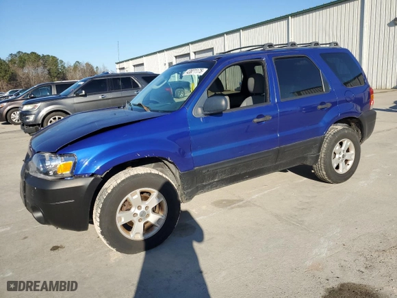 2005 Ford Escape XLT with VIN 1FMYU03145KE00758, listed as a Copart auction lot 43831175 with 225,341 mi miles and Salvage Title. Bid and sale history available at carsss.com. Image 1.