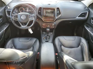2020 Jeep Cherokee Latitude Plus z VIN 1C4PJMLX9LD636733, wystawiony jako Copart lot #86963844 z przebiegiem 54 194 mil mil oraz Szkoda całkowita • Salvage title. Historia ofert i sprzedaży dostępna na DreamBid. Obrazek 8.