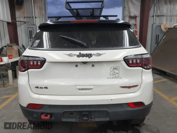 2019 Jeep Compass Trailhawk with VIN 3C4NJDDB8KT668110, listed as a IAAI auction lot 41700848 with 75,855 mi miles and . Bid and sale history available at carsss.com. Image 17.