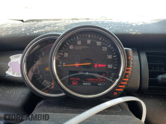 2017 MINI Hardtop Cooper with VIN WMWXP5C34H2F61072, listed as a Copart auction lot 57314695 with 46,693 mi miles and Salvage title. Bid and sale history available at DreamBid. Image 9.