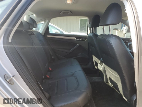 2015 Volkswagen Passat Wolfsburg Edition with VIN 1VWAT7A38FC076440, listed as a Copart auction lot 63204385 with 86,831 mi miles and Salvage title. Bid and sale history available at DreamBid. Image 10.