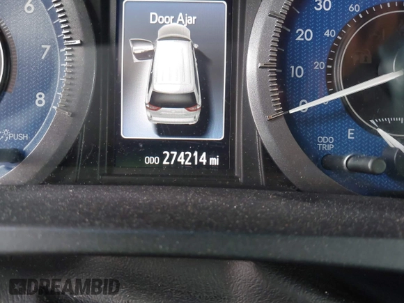 2015 Toyota Sienna XLE with VIN 5TDYK3DC2FS582546, listed as a IAAI auction lot 42443288 with 274,214 mi miles and . Bid and sale history available at DreamBid. Image 7.