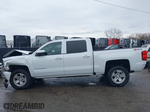 2018 Chevrolet Silverado 1500 LT with VIN 3GCUKREC3JG453433, listed as a IAAI auction lot 38138441 with 53,496 mi miles. Bid and sale history available at carsss.com. Image 14.