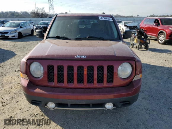 2013 Jeep Patriot Limited z VIN 1C4NJRCBXDD123811, wystawiony jako Copart lot #42999455 z przebiegiem 131 075 mil mil oraz Czysty tytuł • Clean title. Historia ofert i sprzedaży dostępna na DreamBid. Obrazek 5.