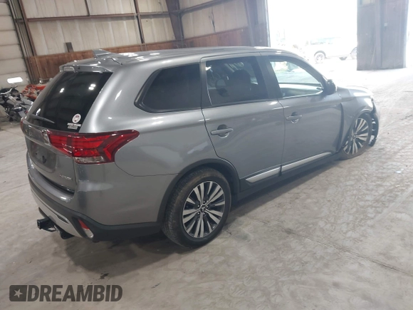 2020 Mitsubishi Outlander ES с VIN JA4AZ3A35LZ021571, выставлен на аукционе IAAI как лот 42523117 с пробегом 93 856 миль миль и . История ставок и продаж доступна на DreamBid. Изображение 4.