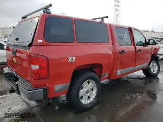 2008 Chevrolet Silverado 1500 LT w/1LT with VIN 2GCEK13M081161405, listed as a Copart auction lot 49832565 with 173,839 mi miles and Salvage Title. Bid and sale history available at carsss.com. Image 3.
