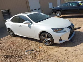 2017 Lexus IS 200t z VIN JTHBA1D25H5038778, wystawiony jako IAAI lot #41863078 z przebiegiem 139 669 mil mil oraz . Historia ofert i sprzedaży dostępna na DreamBid. Obrazek 1.