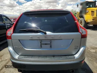 2013 Volvo XC60 T6 с VIN YV4902DZ8D2383477, выставлен на аукционе Copart как лот 55841775 с пробегом 135 756 миль миль и Списание • Salvage title. История ставок и продаж доступна на DreamBid. Изображение 6.