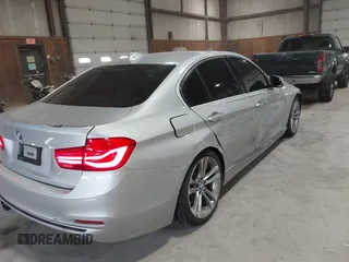 2018 BMW 3 Series 330i xDrive with VIN WBA8D9G50JNU66817, listed as a IAAI auction lot 41859913 with 44,990 mi miles. Bid and sale history available at carsss.com. Image 19.