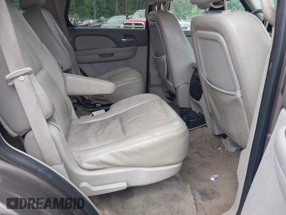2011 Chevrolet Tahoe LT with VIN 1GNSCBE08BR163408, listed as a IAAI auction lot 42345398 with 283,718 mi miles and . Bid and sale history available at DreamBid. Image 8.