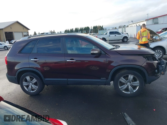 2012 Kia Sorento EX with VIN 5XYKUDA67CG307073, listed as a IAAI auction lot 41134667 with 120,615 mi miles. Bid and sale history available at carsss.com. Image 13.